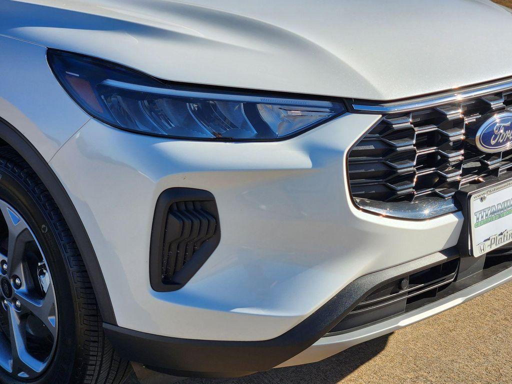 used 2025 Ford Escape car, priced at $24,991