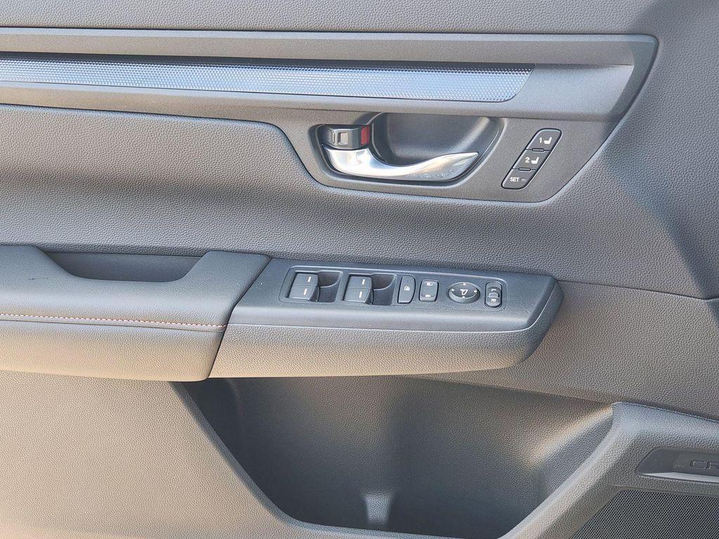 new 2026 Honda CR-V Hybrid car, priced at $39,583