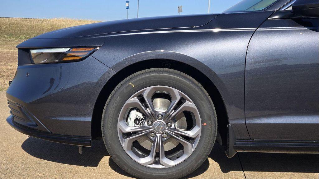 new 2025 Honda Accord Hybrid car, priced at $34,318