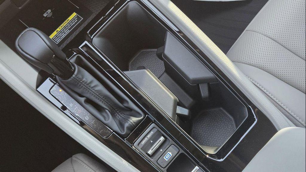 new 2025 Honda Accord Hybrid car, priced at $34,318