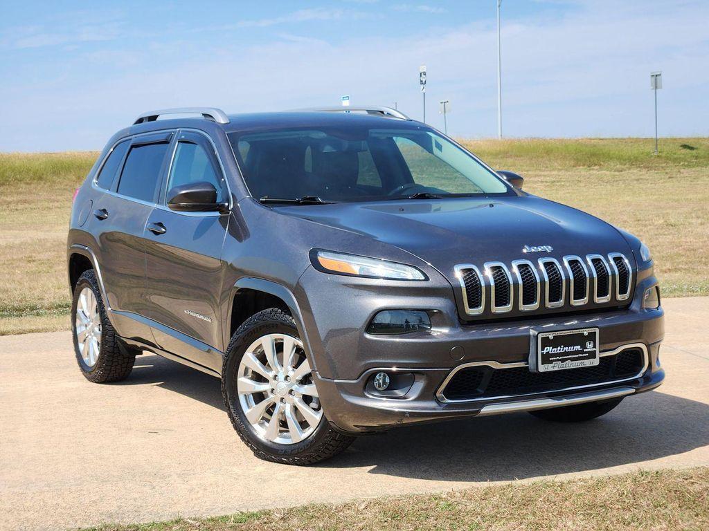 used 2018 Jeep Cherokee car, priced at $15,625