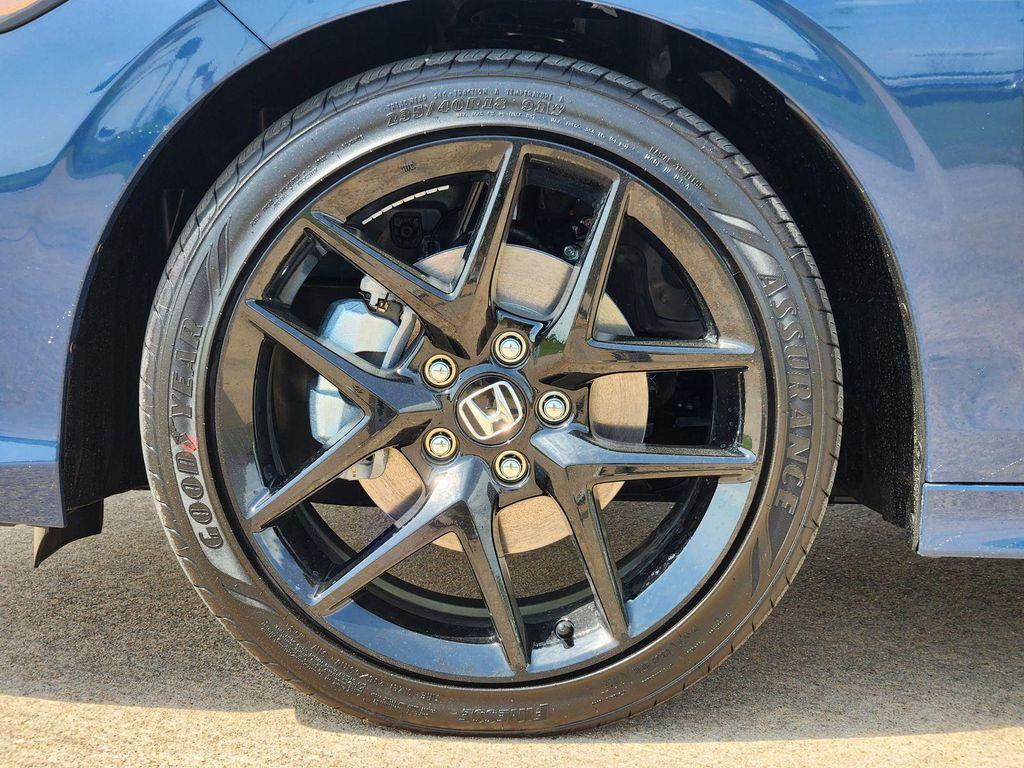 new 2025 Honda Civic Hybrid car, priced at $29,173