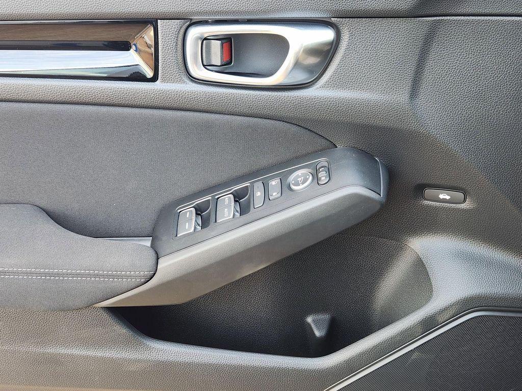 new 2025 Honda Civic Hybrid car, priced at $29,173