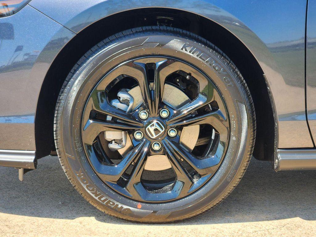 new 2025 Honda Accord car, priced at $30,274
