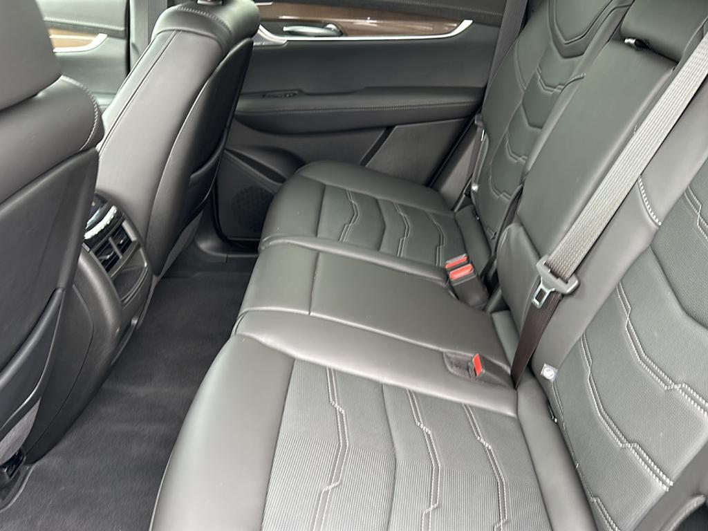 new 2024 Cadillac XT5 car, priced at $58,040