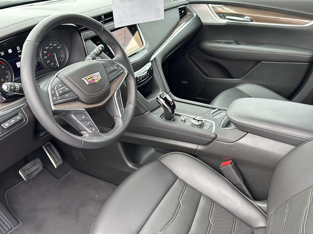 new 2024 Cadillac XT5 car, priced at $58,040