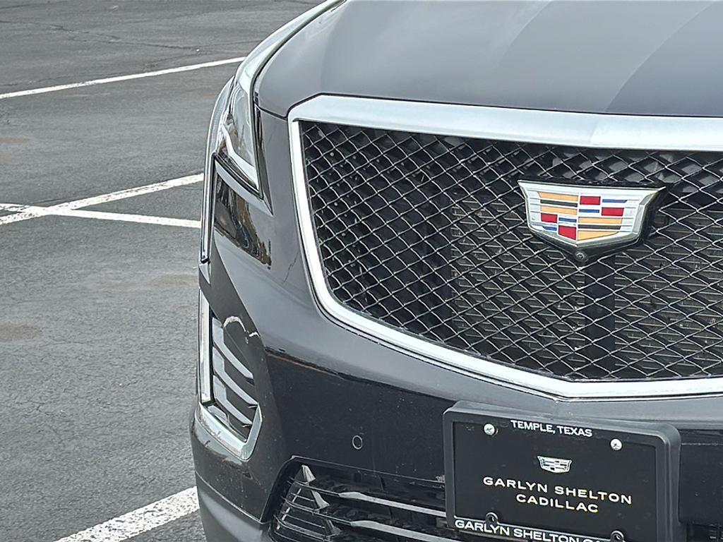 new 2024 Cadillac XT5 car, priced at $58,040