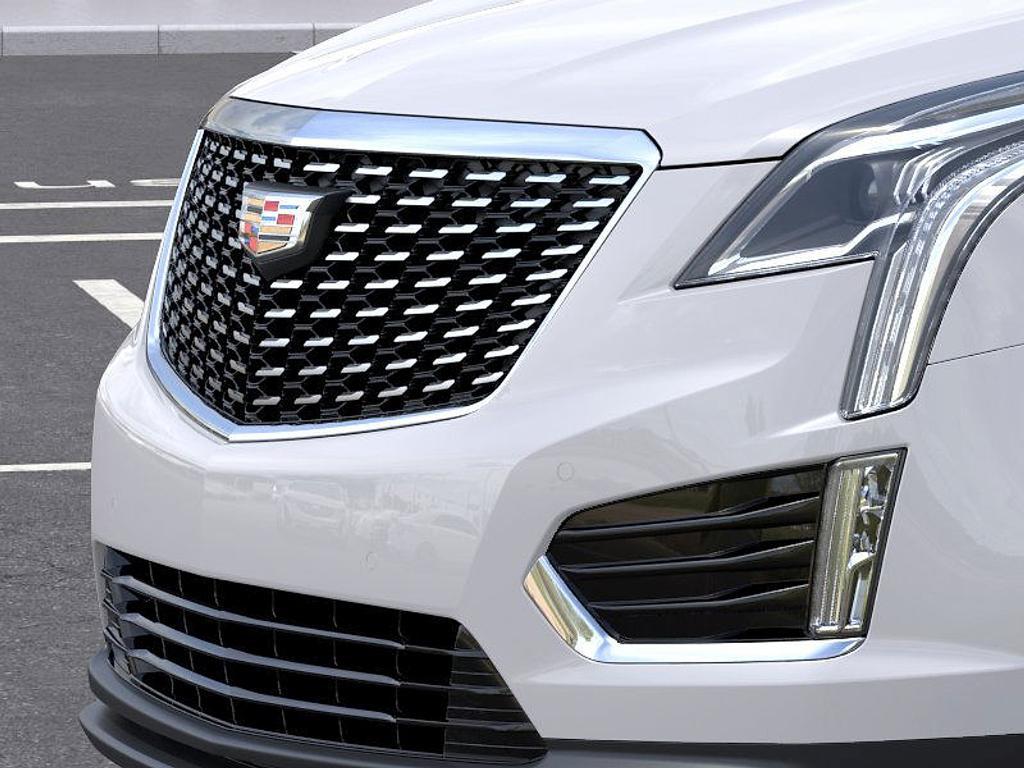 new 2025 Cadillac XT5 car, priced at $46,015