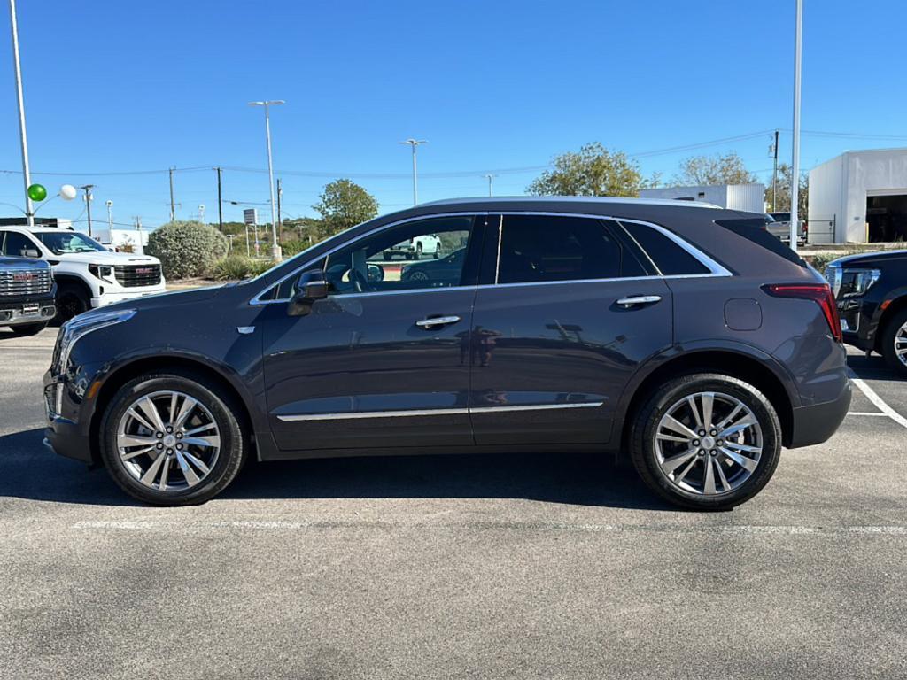 new 2024 Cadillac XT5 car, priced at $55,000