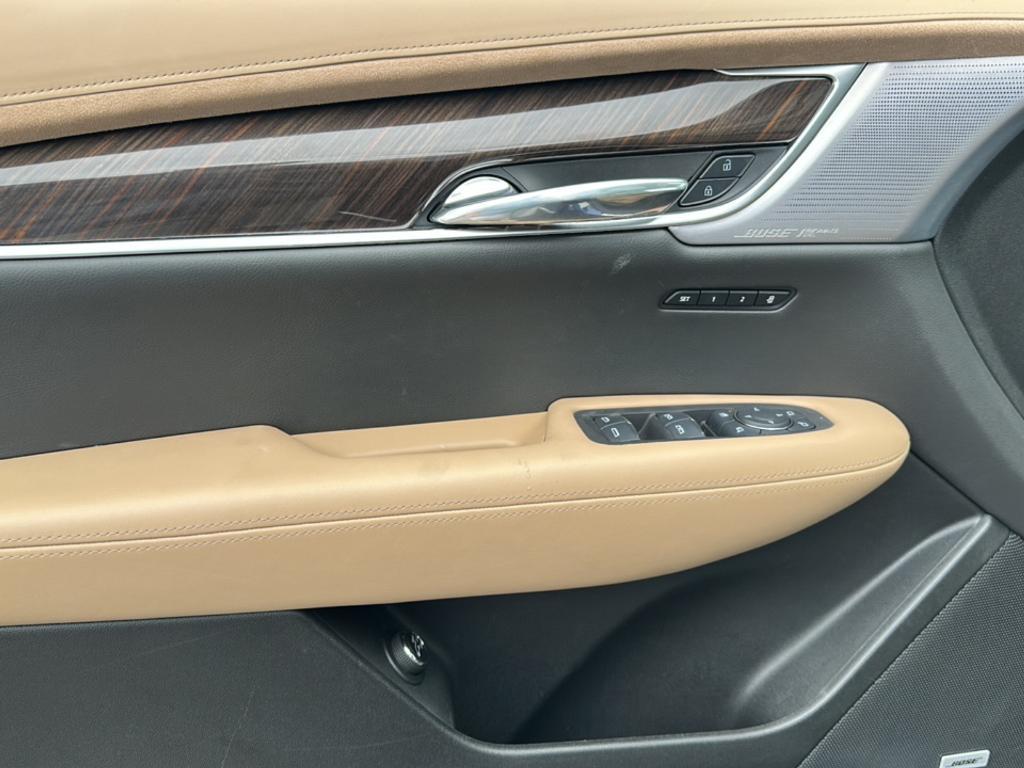 new 2025 Cadillac XT6 car, priced at $68,000