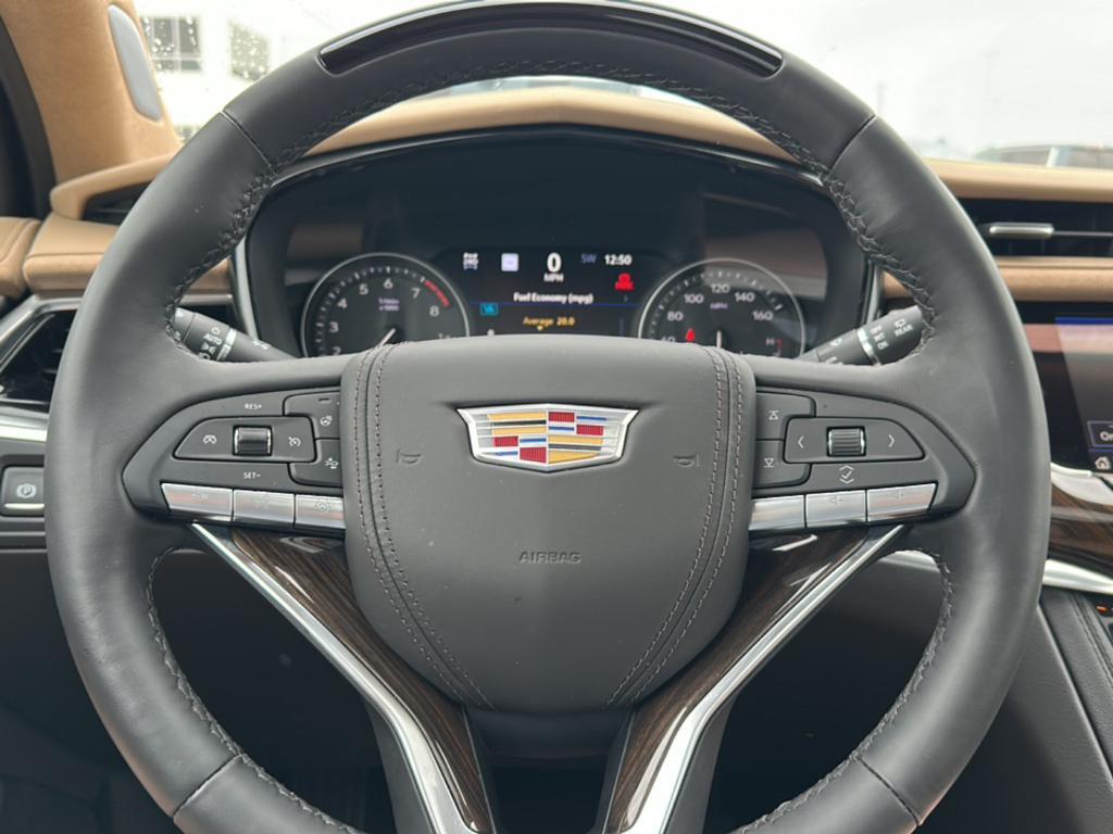 new 2025 Cadillac XT6 car, priced at $68,000