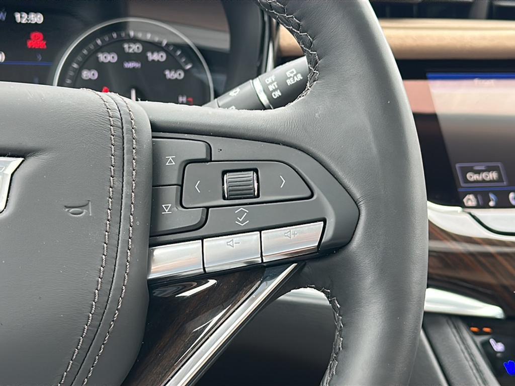 new 2025 Cadillac XT6 car, priced at $68,000