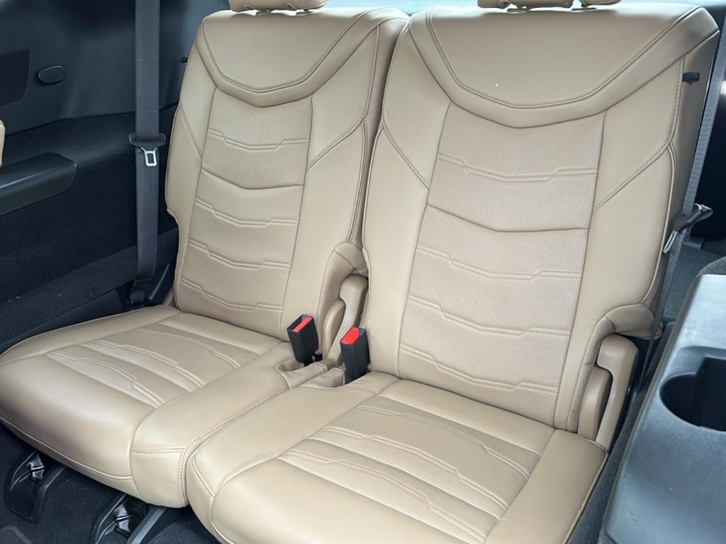 new 2025 Cadillac XT6 car, priced at $68,000