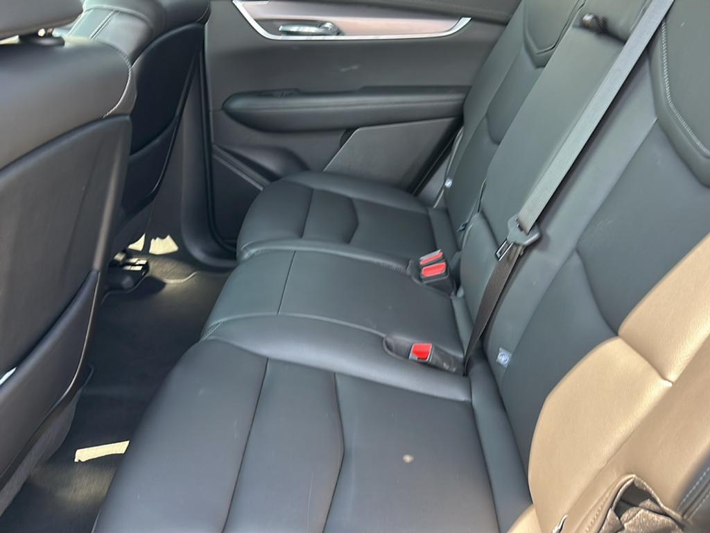 new 2025 Cadillac XT6 car, priced at $50,065