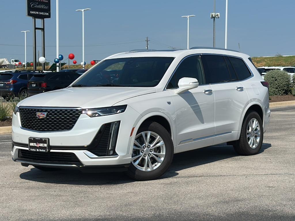 new 2025 Cadillac XT6 car, priced at $50,065