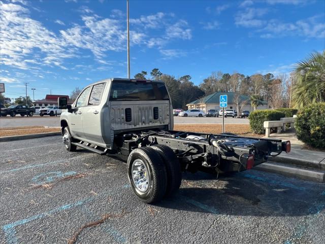 new 2025 Chevrolet Silverado 3500 car, priced at $70,418