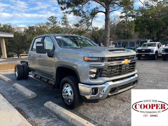 new 2025 Chevrolet Silverado 3500 car, priced at $70,418