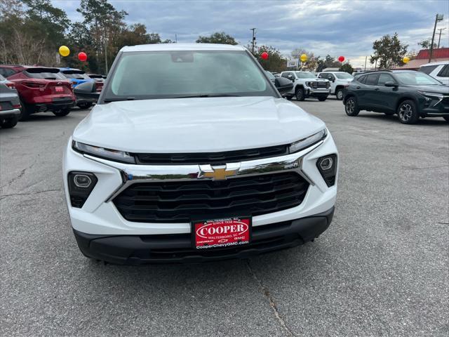 new 2025 Chevrolet TrailBlazer car, priced at $25,285