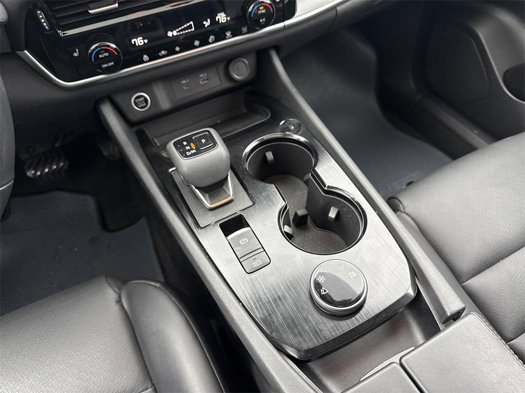 used 2022 Nissan Rogue car, priced at $22,499