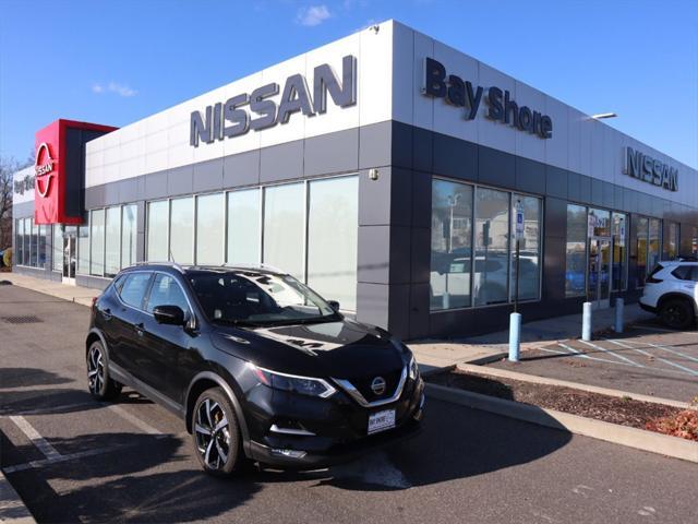 used 2022 Nissan Rogue Sport car, priced at $22,871