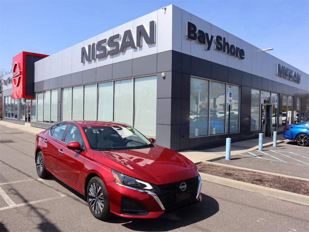used 2023 Nissan Altima car, priced at $21,533