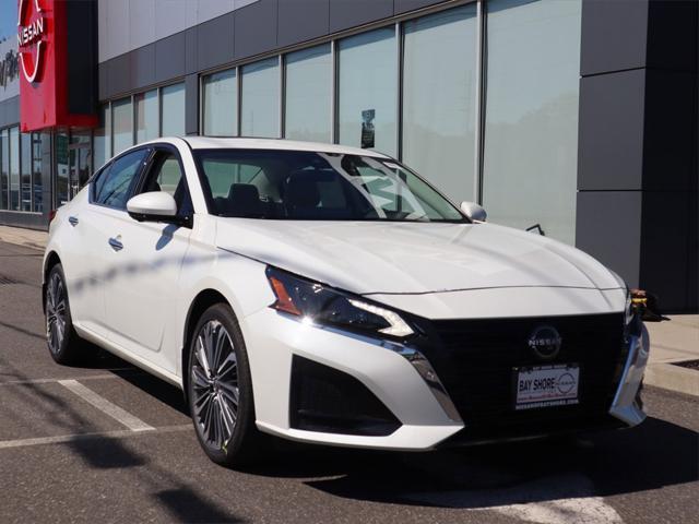 new 2025 Nissan Altima car, priced at $37,605