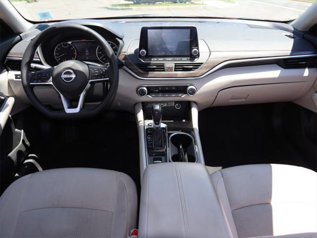 used 2023 Nissan Altima car, priced at $21,660