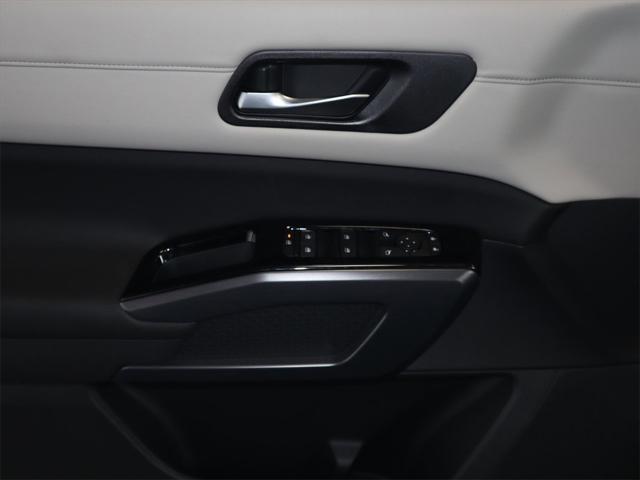 new 2025 Nissan Pathfinder car, priced at $47,735