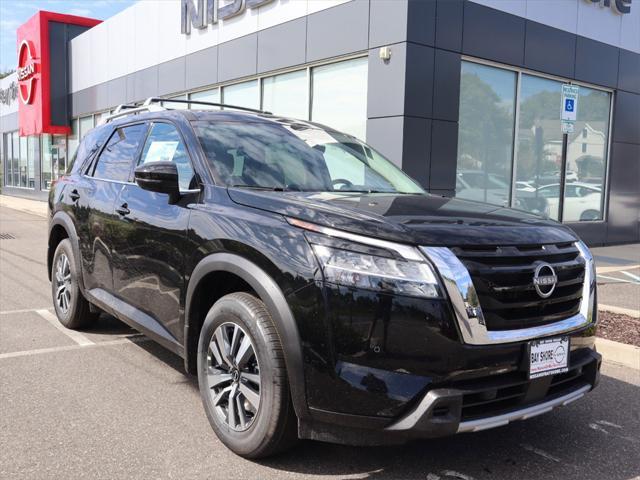 new 2025 Nissan Pathfinder car, priced at $47,735