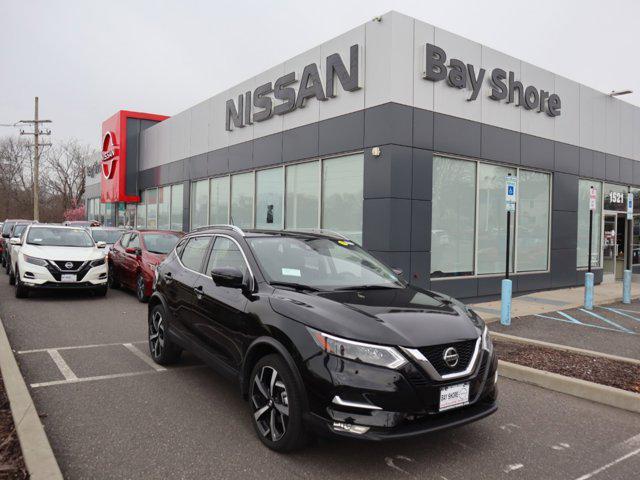 used 2022 Nissan Rogue Sport car, priced at $28,636