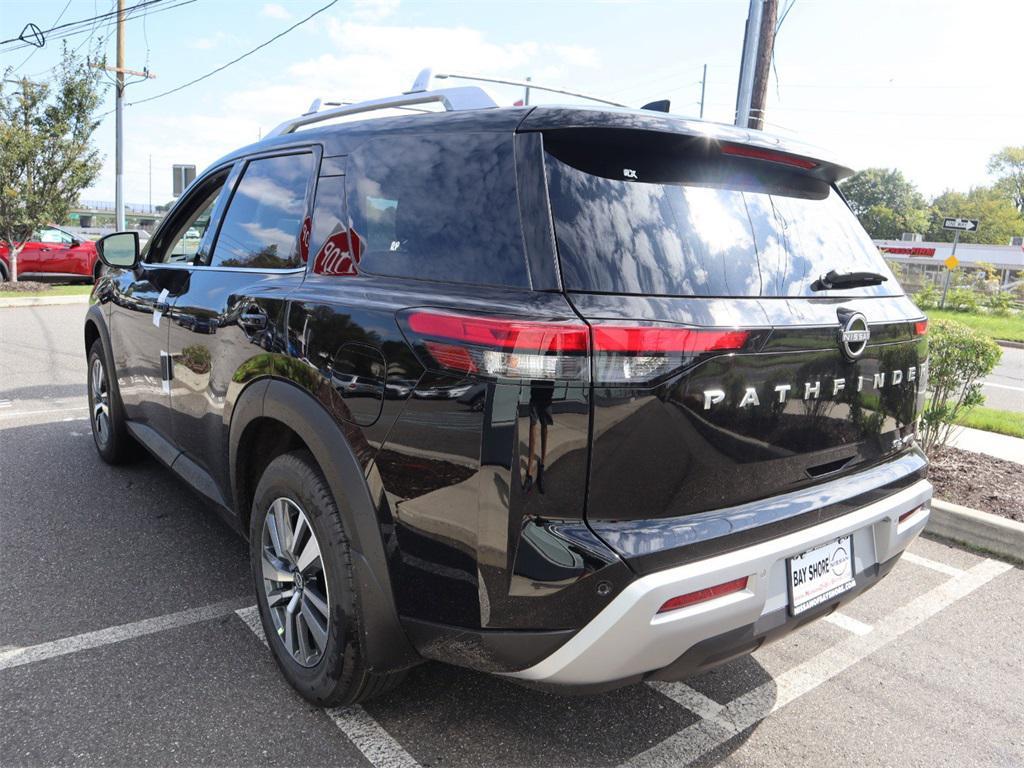 new 2025 Nissan Pathfinder car, priced at $46,475