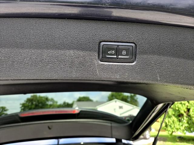 used 2018 Audi Q7 car, priced at $18,995