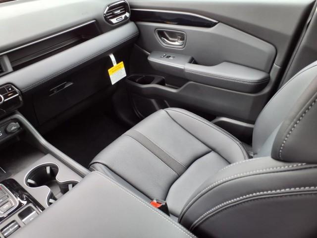 new 2025 Honda Pilot car, priced at $47,050