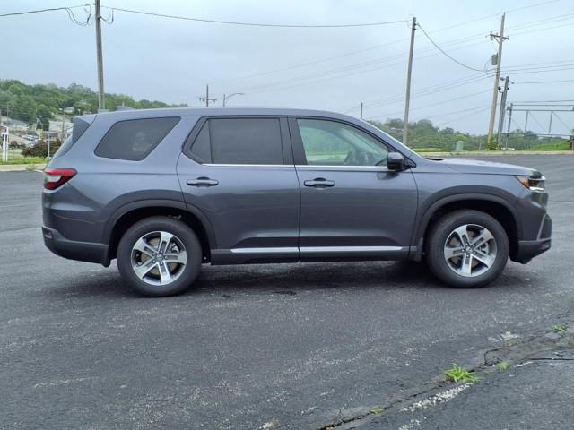 new 2025 Honda Pilot car, priced at $47,050