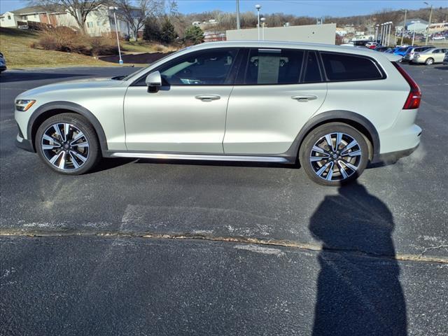 used 2020 Volvo V60 Cross Country car, priced at $27,500