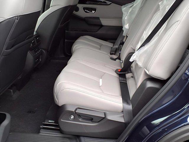 new 2025 Honda Pilot car, priced at $47,095