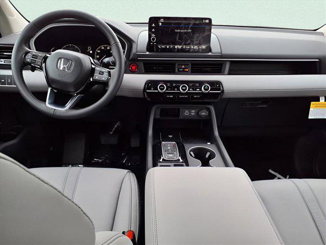 new 2025 Honda Pilot car, priced at $47,095
