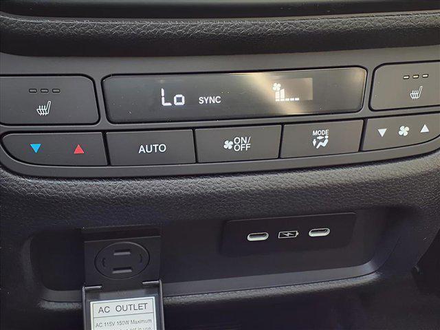 new 2025 Honda Pilot car, priced at $54,575