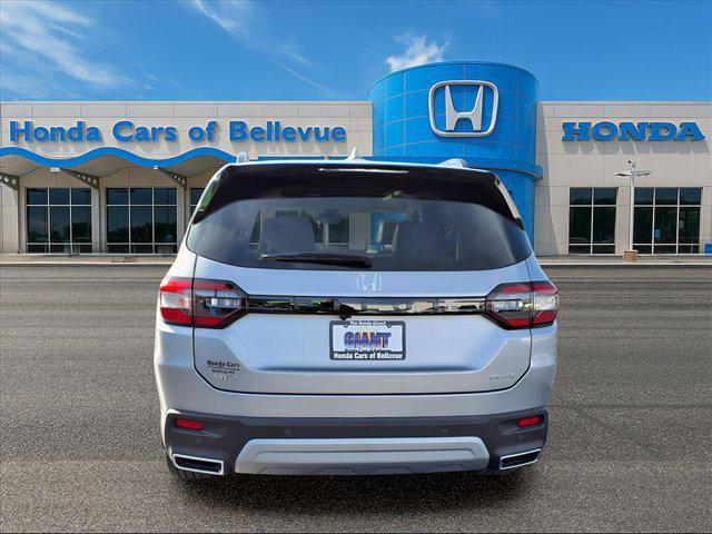 new 2025 Honda Pilot car, priced at $54,575