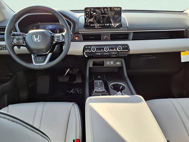 new 2025 Honda Pilot car, priced at $54,575