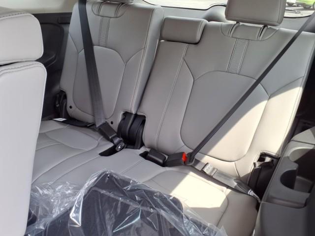 new 2025 Honda Pilot car, priced at $47,050