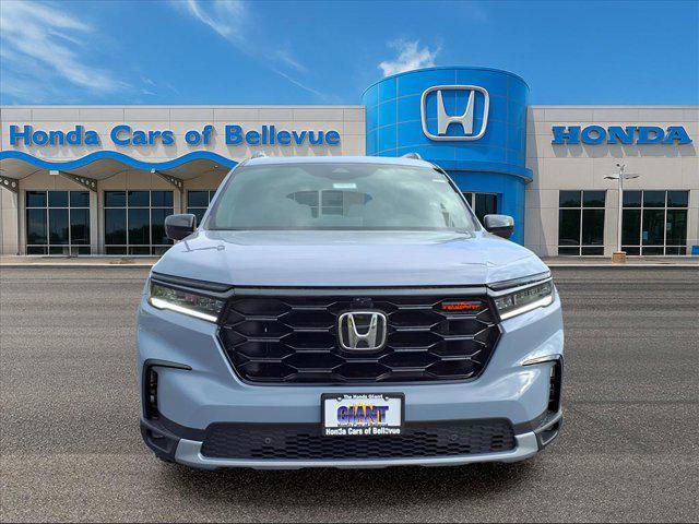 new 2025 Honda Pilot car, priced at $51,350