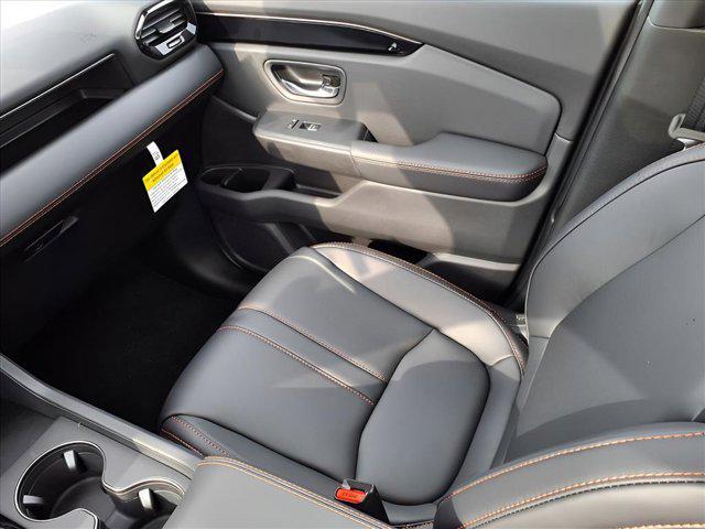 new 2025 Honda Pilot car, priced at $51,350