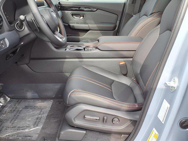 new 2025 Honda Pilot car, priced at $51,350