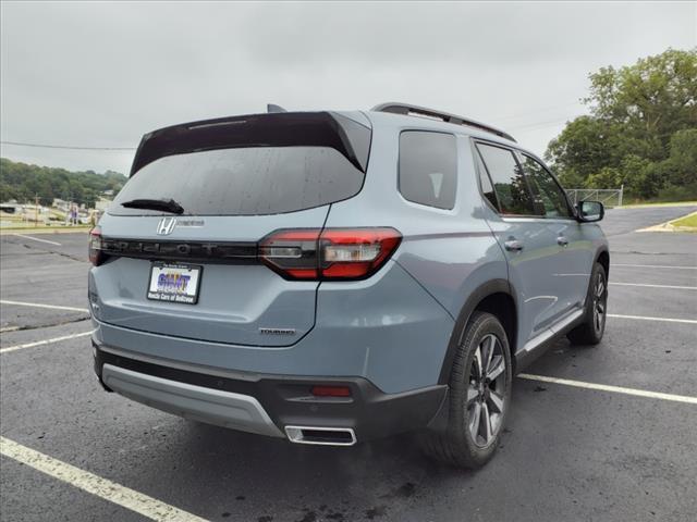 new 2025 Honda Pilot car, priced at $51,150