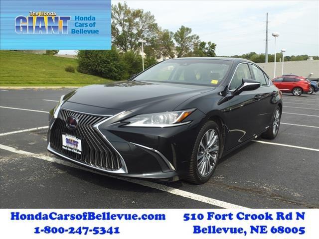 used 2019 Lexus ES 300h car, priced at $25,000