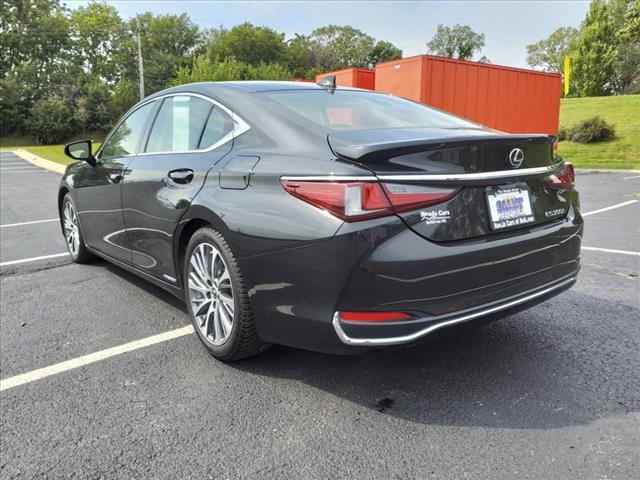 used 2019 Lexus ES 300h car, priced at $25,000