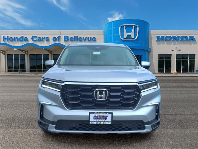 new 2025 Honda Pilot car, priced at $47,050