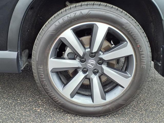 used 2025 Honda Pilot car, priced at $51,500