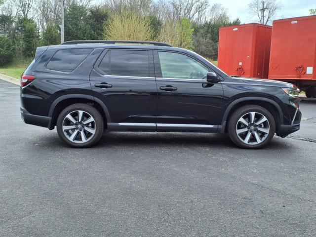 used 2025 Honda Pilot car, priced at $51,500